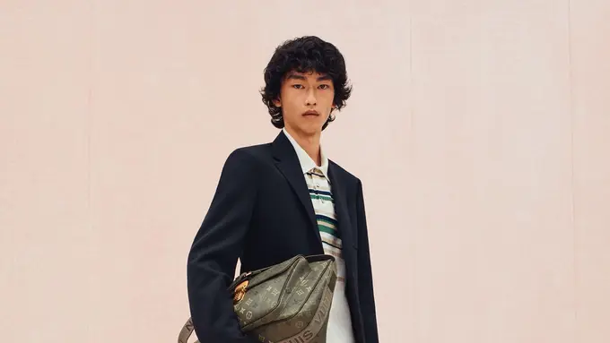 Dari Paris ke Central Park, Louis Vuitton Pre-Fall 2026 Rayakan Gaya Pria Urban yang Santai dan Penuh Karakter
